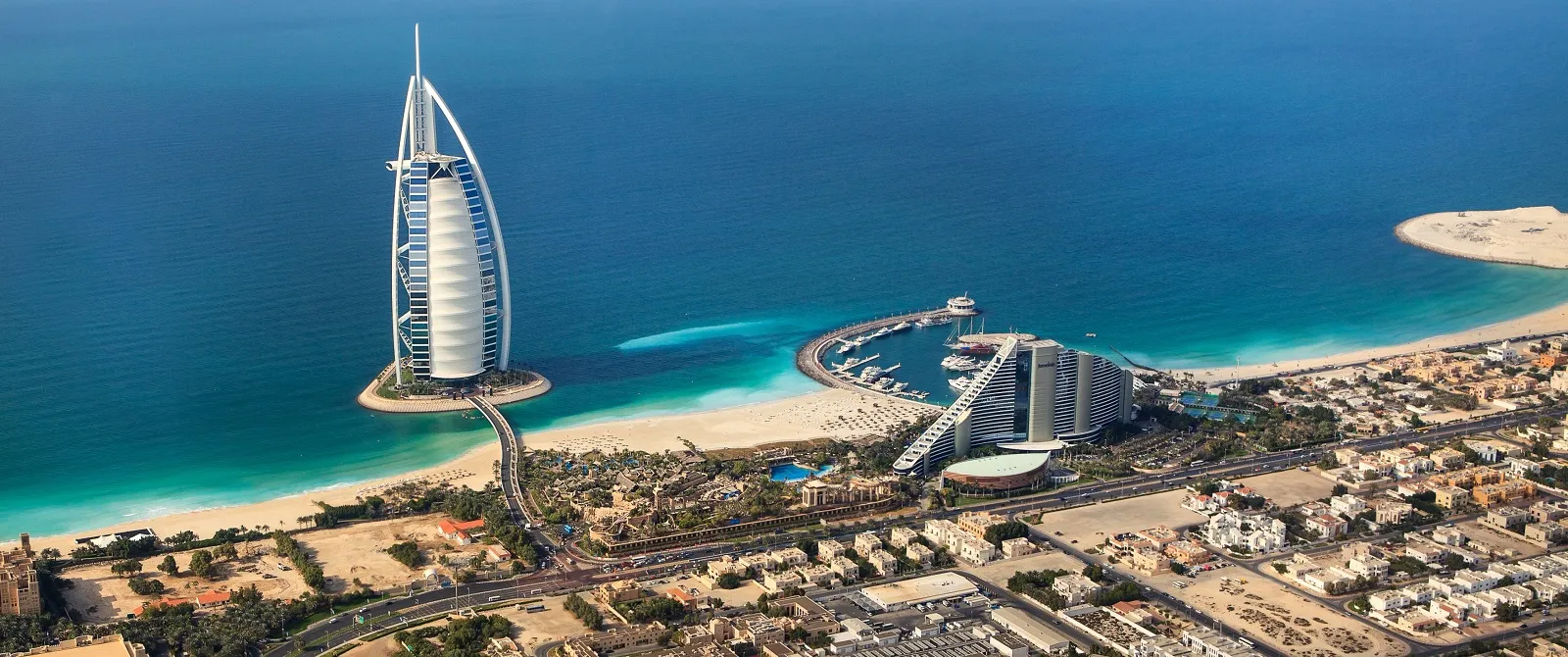 Dubai – Abu Dhabi Tour Package 5N/6D